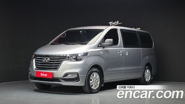 Hyundai Starex Van 3-Seater Smart — пробег 117 573 км — фото 1 из 5