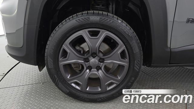 Jeep Renegade 2.4 80th Edition AWD — пробег 51 201 км — фото 5 из 5