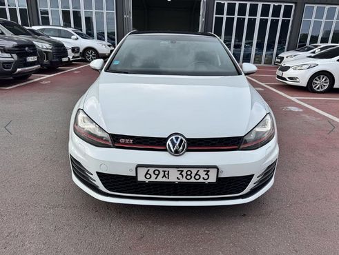 Volkswagen Golf 2.0 GTI — пробег 136 144 км — фото 1 из 5