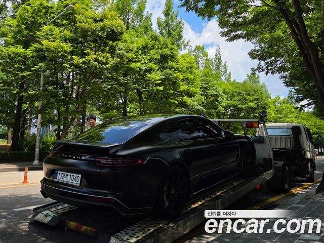 Porsche Panamera 3.0 AWD — пробег 147 000 км — фото 2 из 5