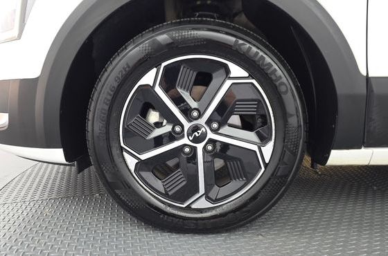 Kia Niro Prestige — пробег 49 142 км — фото 5 из 5