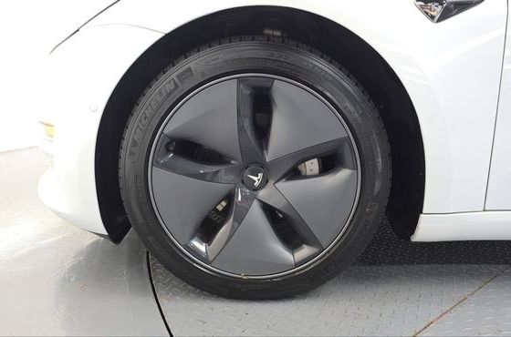Tesla Model 3 Long Range AWD — пробег 63 515 км — фото 5 из 5