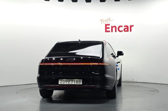 Hyundai Grandeur Honors — пробег 9 755 км — фото 4 из 5