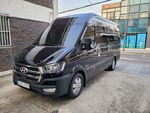 Hyundai Solati 15-seater Luxury — пробег 2 800 км — фото 2 из 5
