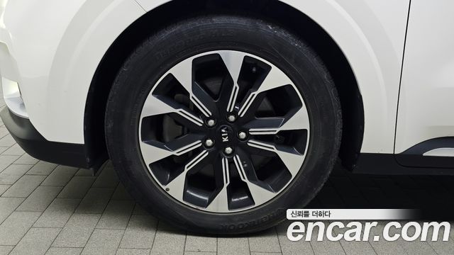Kia Carnival Diesel 7-Seater Signature — пробег 61 828 км — фото 5 из 5