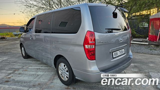 Hyundai Starex 5-Seater VAN CVX Luxury — пробег 140 200 км — фото 2 из 5