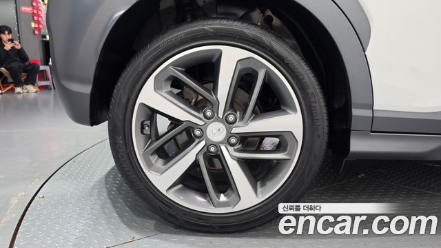 Hyundai Kona из Кореи Encar