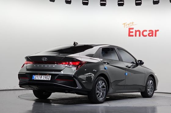 Hyundai AVANTE Modern — пробег 20 928 км — фото 2 из 5