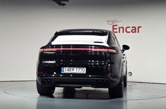 Porsche Cayenne 3.0 S E-Hybrid Coupe — пробег 24 922 км — фото 4 из 5
