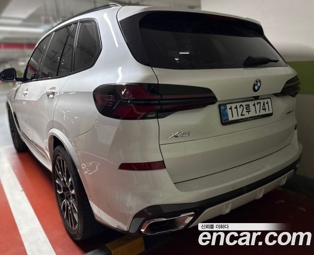 BMW X5 xDrive 40i M Sport — пробег 16 701 км — фото 2 из 3