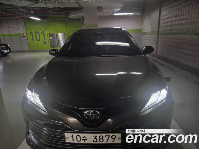 Toyota Camry 2.5 — пробег 52 983 км — фото 1 из 5