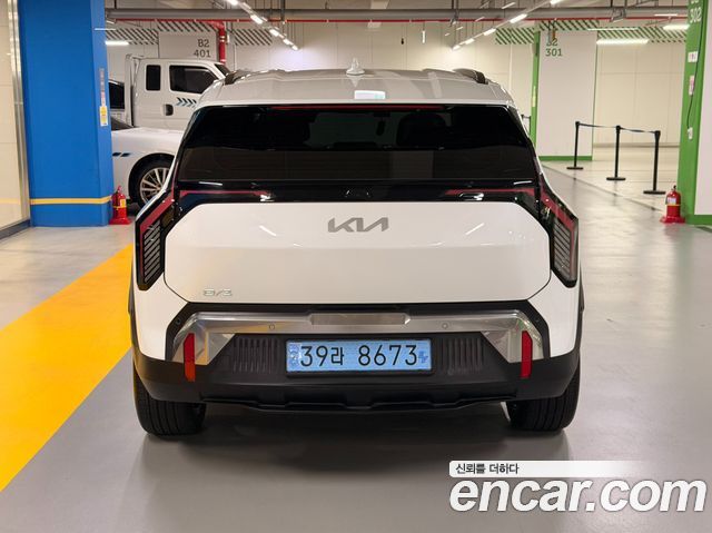 Kia EV3 Long Range 2WD Earth — пробег 29 130 км — фото 4 из 5
