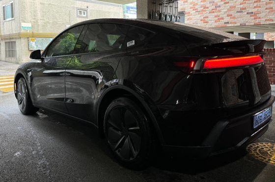 Tesla Model Y Premium RWD — пробег 3 000 км — фото 5 из 5