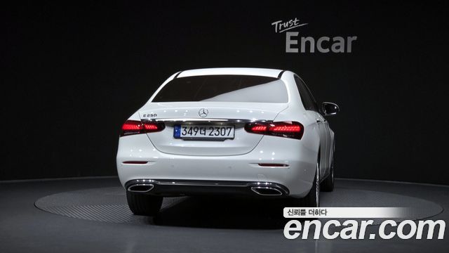 Mercedes-Benz E-Class E250 Exclusive — пробег 48 860 км — фото 4 из 5