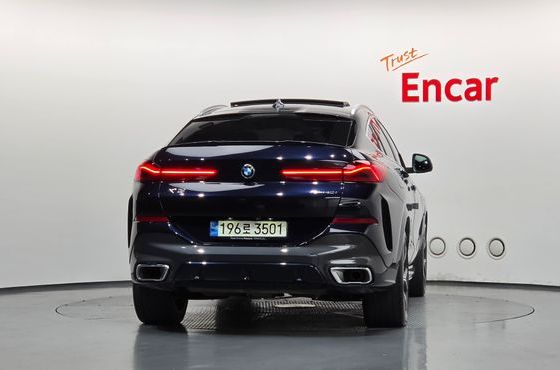 BMW X6 xDrive40i M Sport — пробег 64 519 км — фото 4 из 5