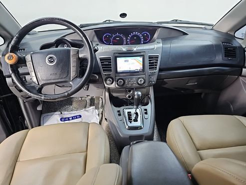 Ssangyong KORANDO 4WD LT 11-seater — пробег 138 000 км — фото 5 из 5