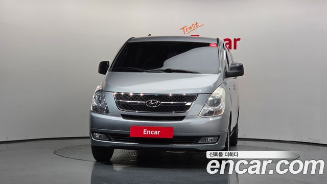 Hyundai Starex 5-Seater LPi VAN CVX Luxury — пробег 130 716 км — фото 3 из 5