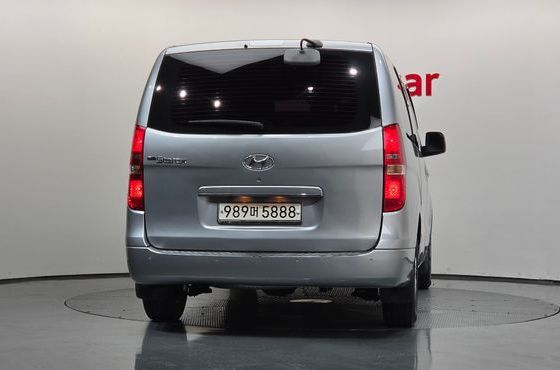 Hyundai Starex 5-Seater LPi VAN CVX Luxury — пробег 130 716 км — фото 4 из 5