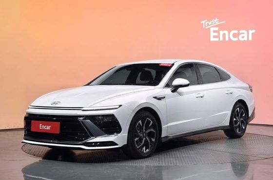 Hyundai Sonata 2.0 Exclusive — пробег 14 825 км — фото 1 из 5