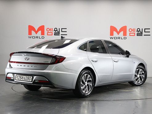 Hyundai Sonata Premium — пробег 112 257 км — фото 2 из 5