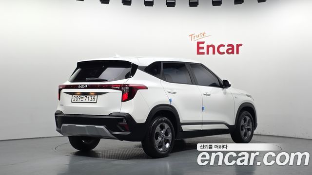Kia Seltos из Кореи Encar