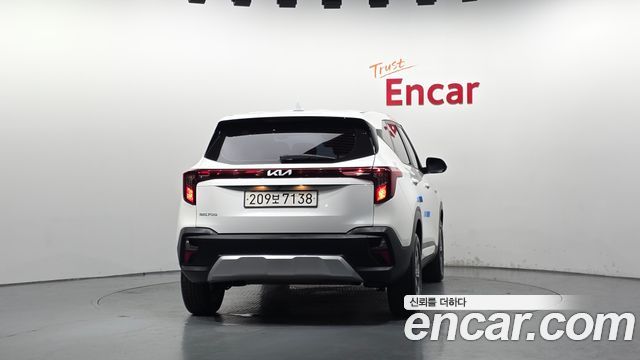 Kia Seltos из Кореи Encar