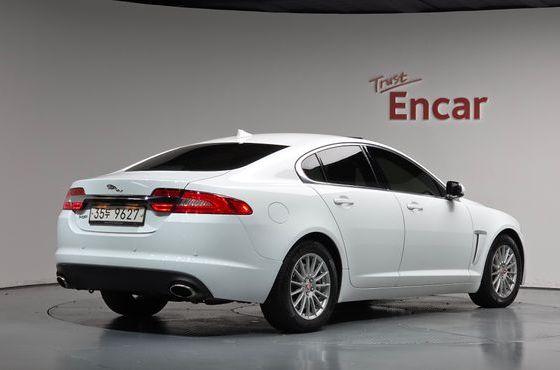 Jaguar XF 2.0 Luxury X250 — пробег 57 311 км — фото 2 из 5