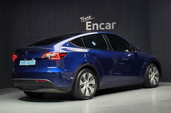 Tesla Model Y RWD — пробег 47 376 км — фото 2 из 5