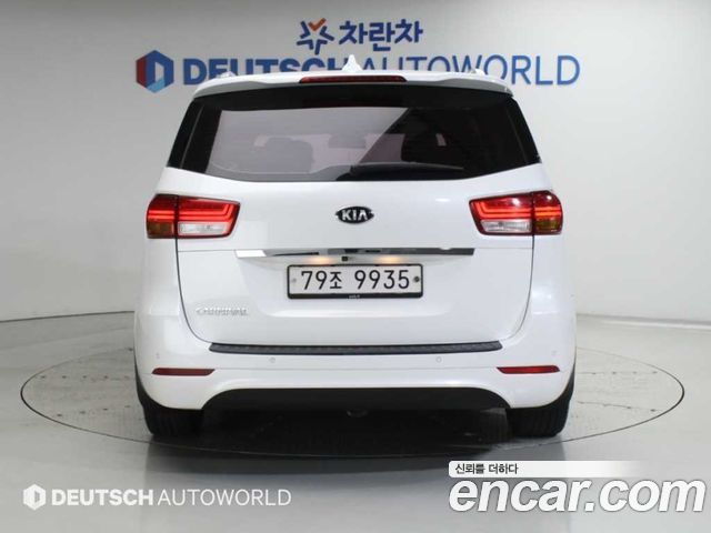 Kia Carnival 11-seater Noblesse — пробег 113 505 км — фото 4 из 5
