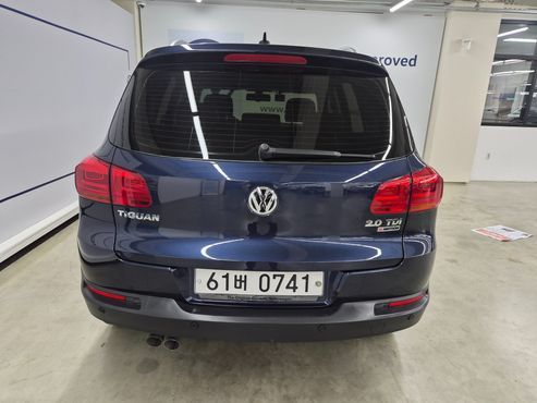 Volkswagen Tiguan 2.0 TDI Premium 5N — пробег 119 978 км — фото 4 из 5