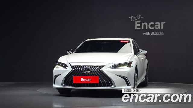 Lexus ES Executive — пробег 54 023 км — фото 3 из 5