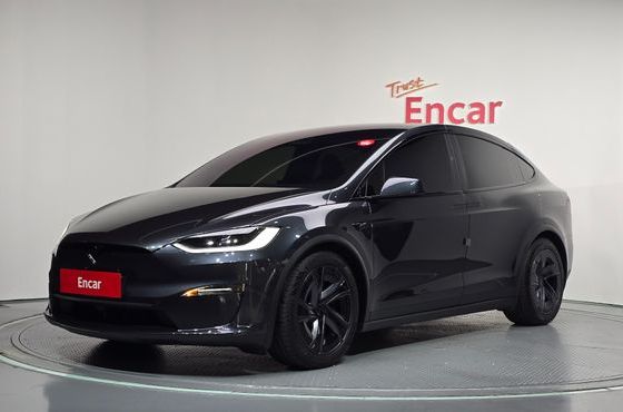 Tesla Model X AWD — пробег 7 488 км — фото 1 из 5