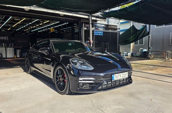Porsche Panamera 4.0 GTS — пробег 81 000 км — фото 1 из 5