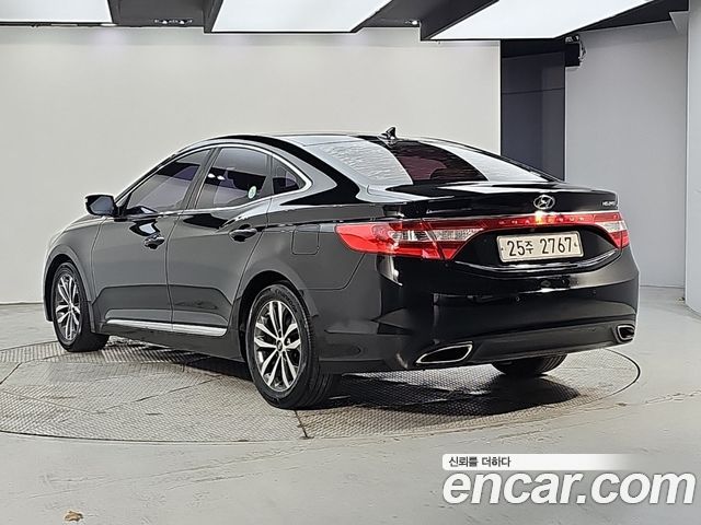 Hyundai Grandeur HG240 Luxury — пробег 140 000 км — фото 3 из 5