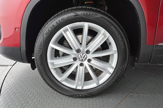 Volkswagen Tiguan 2.0 TDI Premium 5N — пробег 158 796 км — фото 5 из 5
