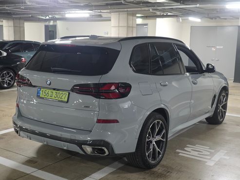 BMW X5 xDrive 30d M Sport — пробег 4 064 км — фото 2 из 5