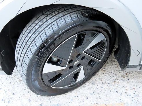 Hyundai Ioniq5 Long Range Prestige — пробег 4 523 км — фото 5 из 5
