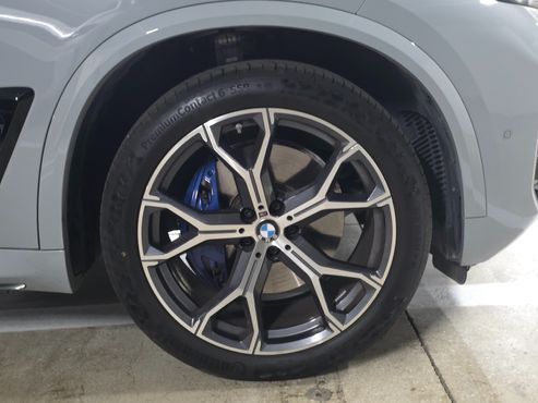 BMW X5 xDrive 40i M Sport — пробег 4 084 км — фото 5 из 5