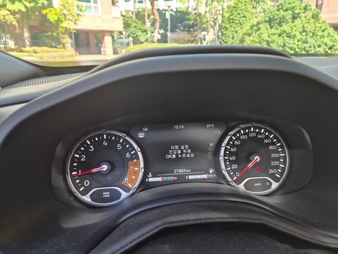 Jeep Renegade 1.3 Limited — пробег 28 000 км — фото 4 из 5