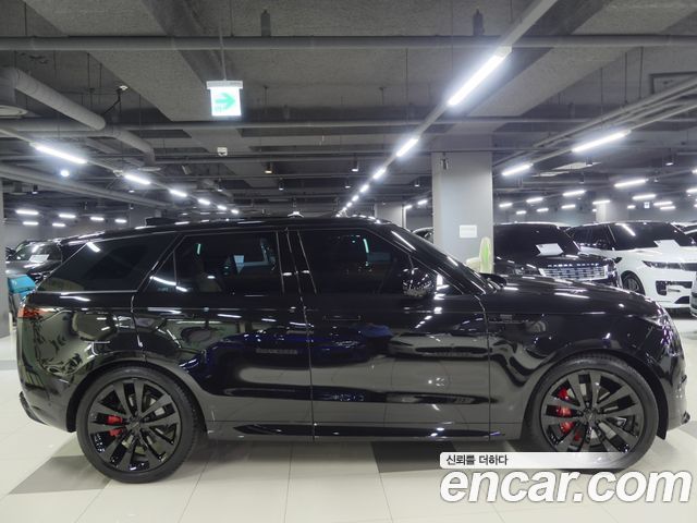 Land Rover Range Rover Sport P400 AB — пробег 7 500 км — фото 4 из 5