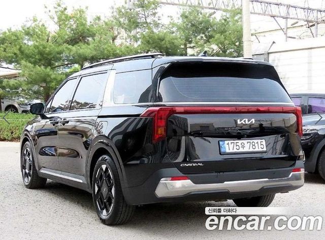 Kia Carnival Gasoline 7-Seater Signature — пробег 53 425 км — фото 3 из 5