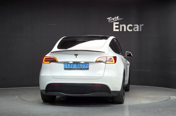 Tesla Model Y RWD — пробег 91 843 км — фото 4 из 5