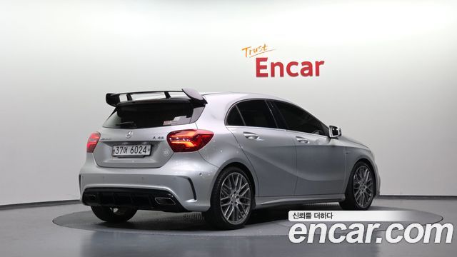 Mercedes-Benz A-Class A45 AMG 4MATIC — пробег 86 992 км — фото 2 из 5