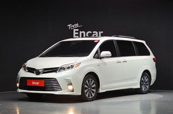 Toyota Sienna 3.5 AWD — пробег 88 527 км — фото 1 из 5