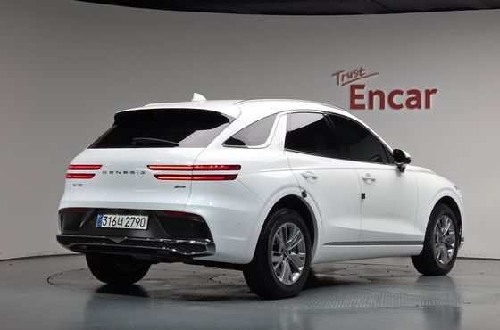 Genesis GV70 2.5T Gasoline AWD — пробег 27 207 км — фото 2 из 5