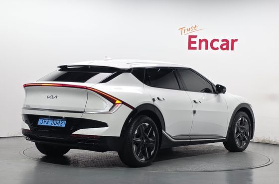 Kia EV6 Long Range 2WD Earth — пробег 18 989 км — фото 2 из 5