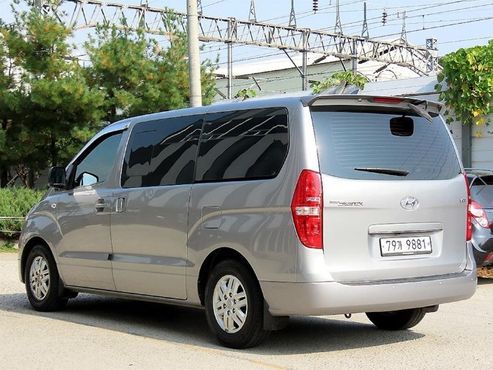 Hyundai Starex 11-Seater Wagon Modern — пробег 173 368 км — фото 3 из 5