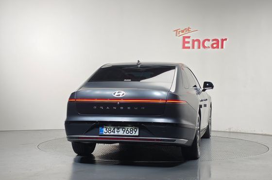 Hyundai Grandeur 2,5 Gasoline 2WD Exclusive — пробег 16 603 км — фото 4 из 5