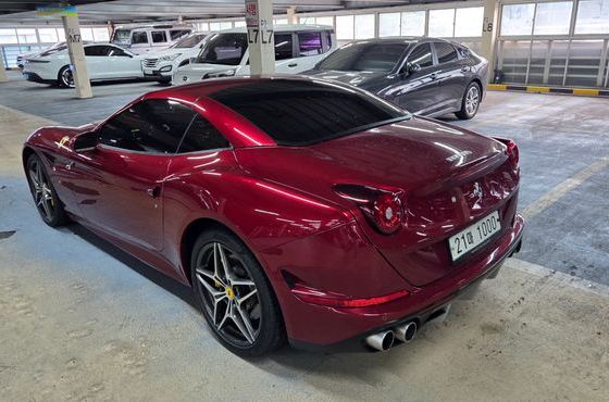 Ferrari California T 3.9 V8 — пробег 78 500 км — фото 2 из 5