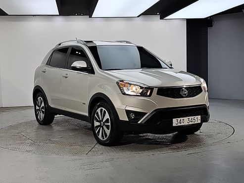 Ssangyong KORANDO 2.0 CVX 4WD High-Deluxe — пробег 159 922 км — фото 2 из 5